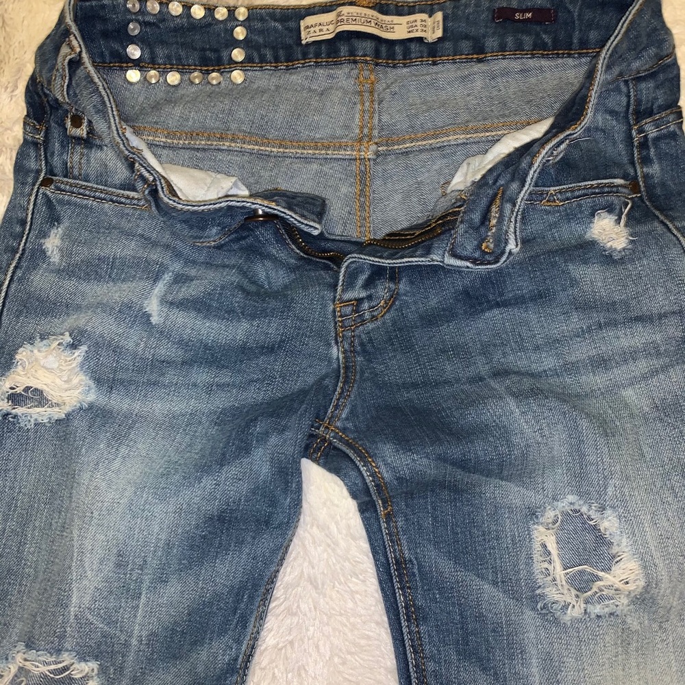 Zara Women’s Ripped Jeans - Picture 3 of 7
